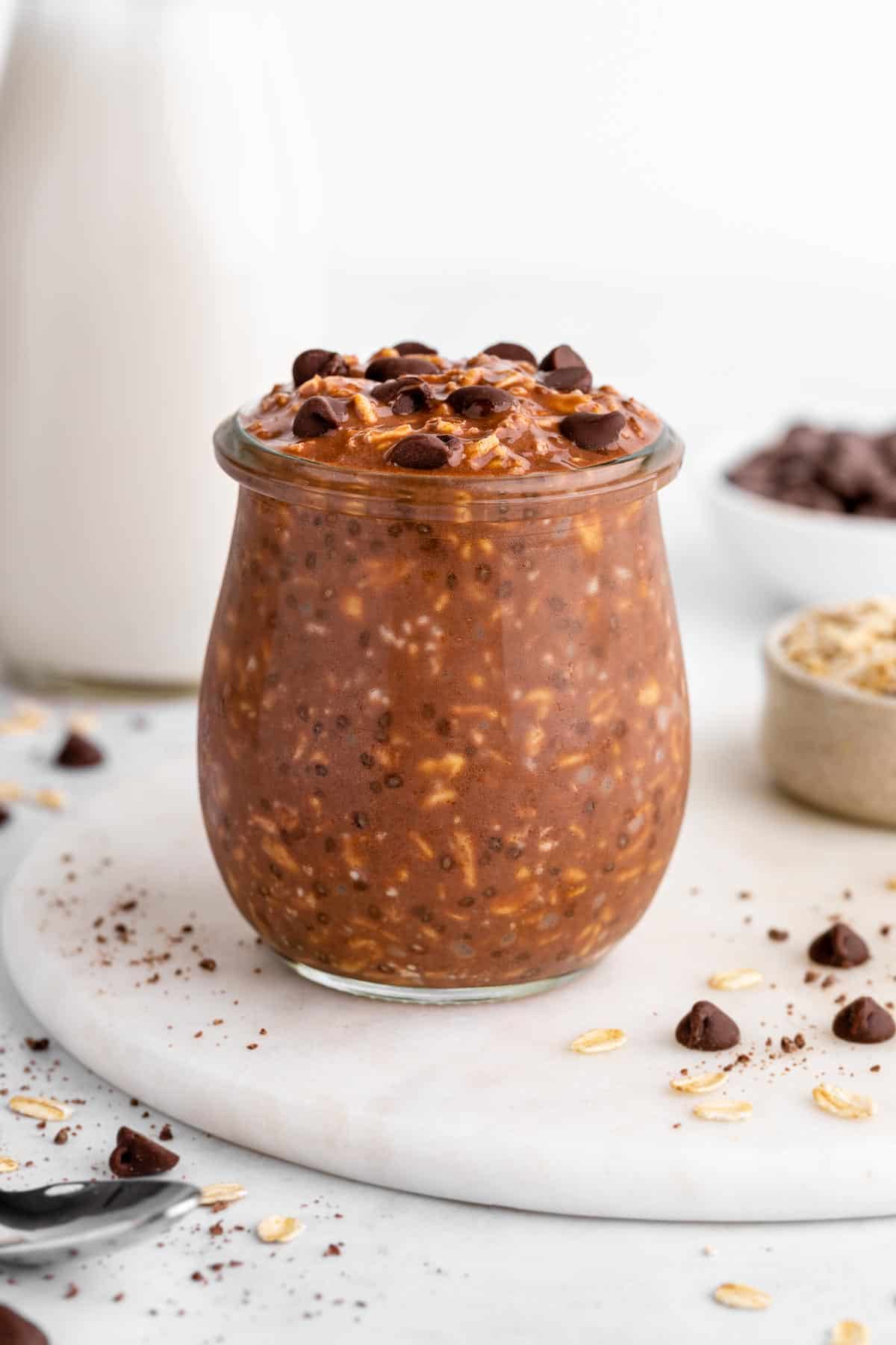 Healthy Chocolate Overnight Oats - JoyFoodSunshine