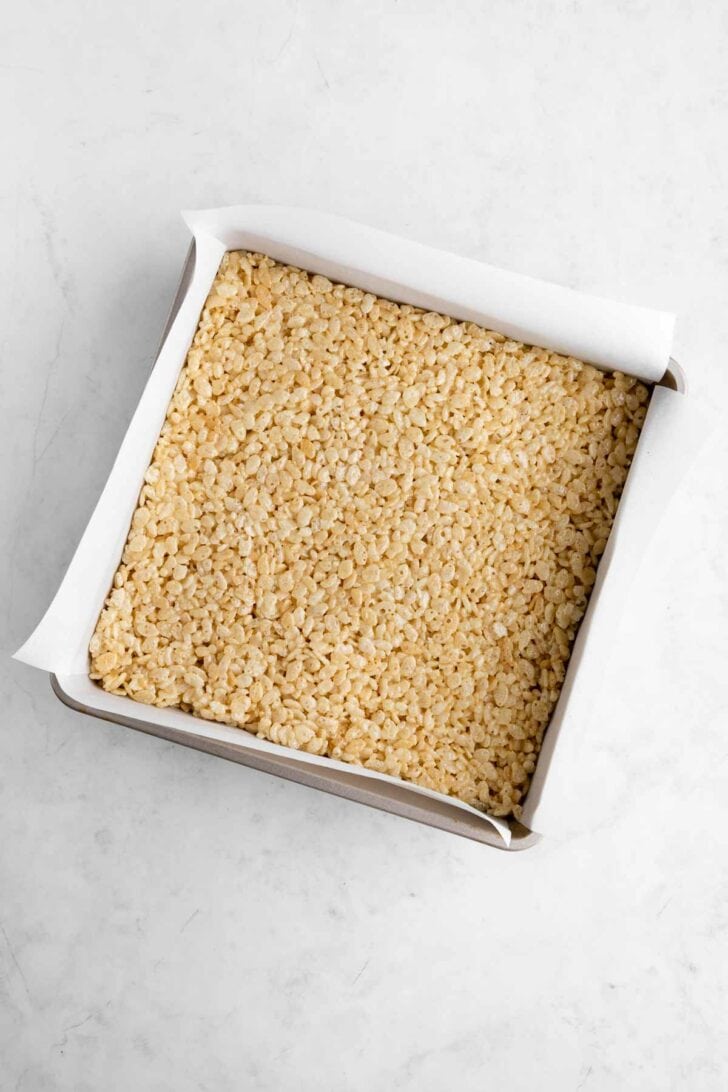 vegan rice krispie treats in a square baking dish